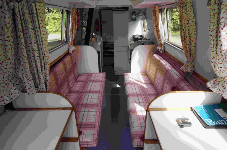 Shared narrow boat Jemima D