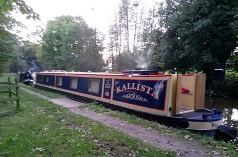 Shared narrow boat Kallista
